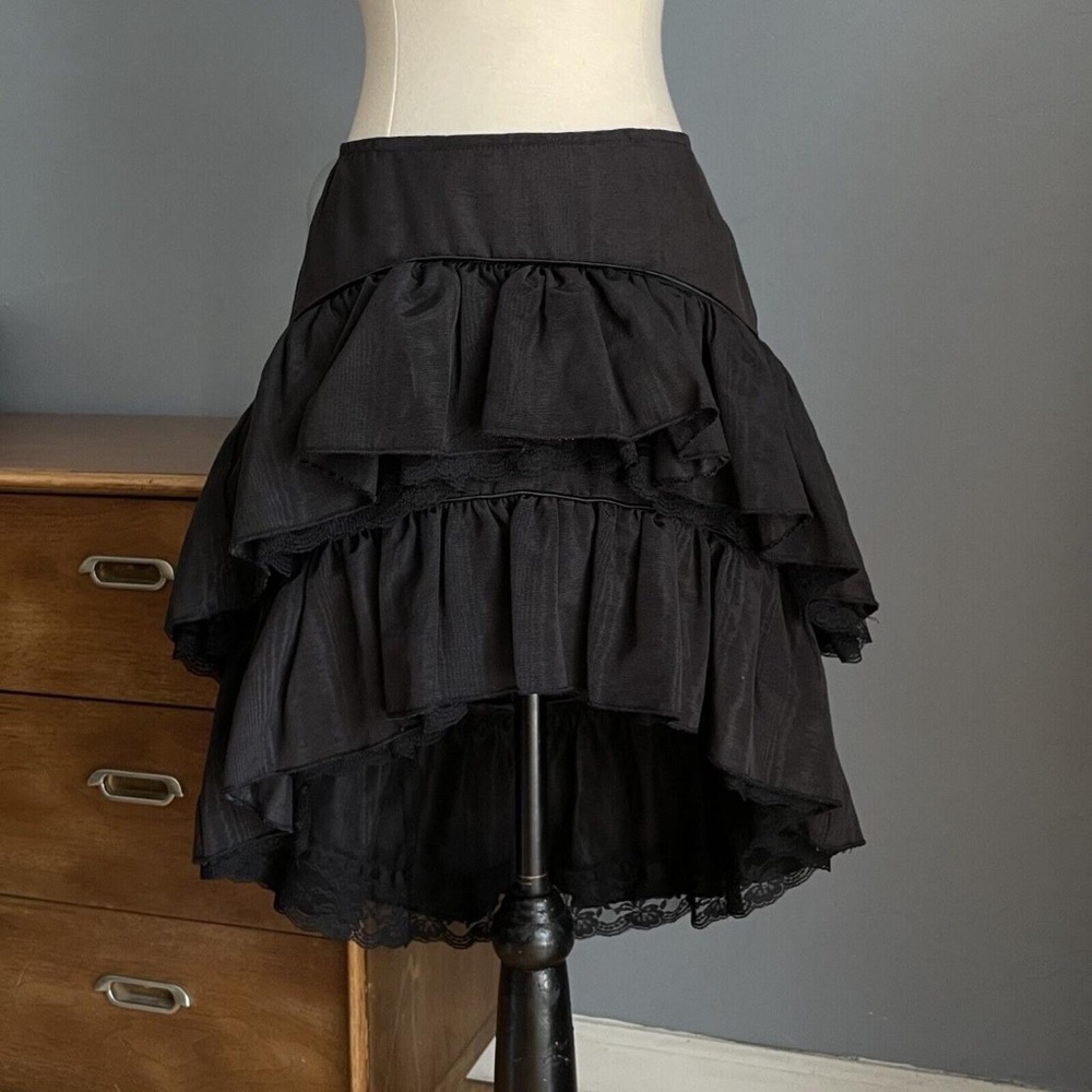 Blacklist by Lip Service Gothic Black Tiered Skirt- Vintage. W/ Tags NOS SZ MD